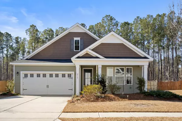 215 Olympic Club Dr, Summerville, SC 29483