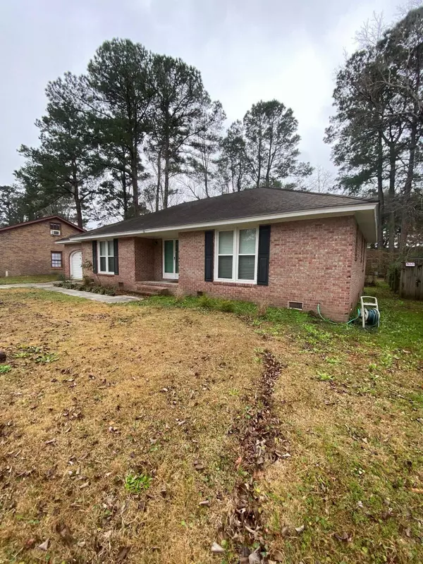 Ladson, SC 29456,204 Vickie St