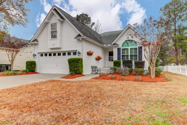 3077 Penny Ln, Johns Island, SC 29455