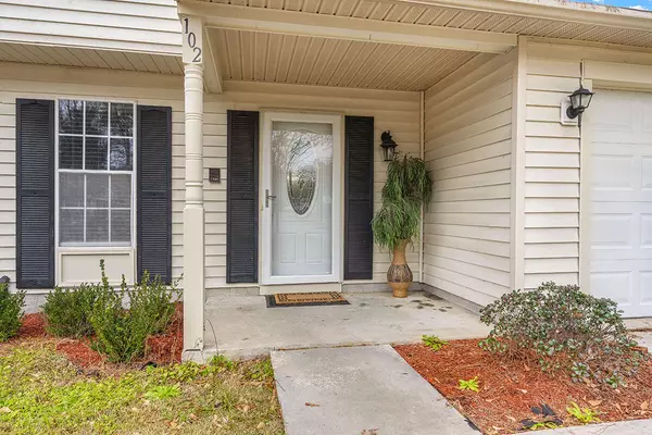 Summerville, SC 29483,102 Danzid Dr