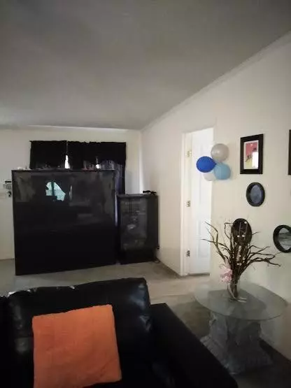 Eutawville, SC 29048,312 Lakeview Dr