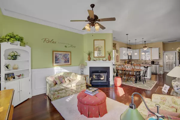 Summerville, SC 29483,317 Hydrangea St