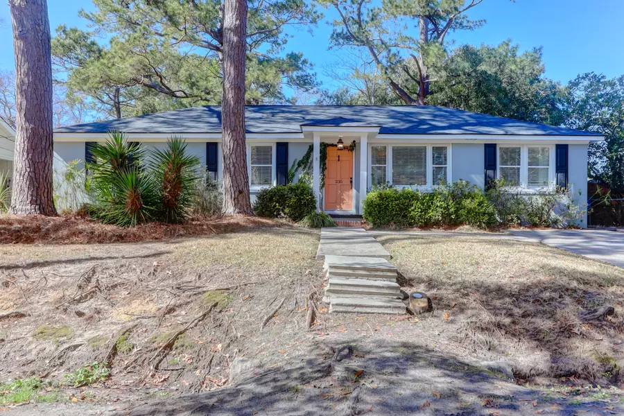 235 Stinson Dr, Charleston, SC 29407