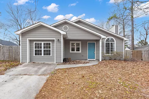 402 White Church Ln, Summerville, SC 29485