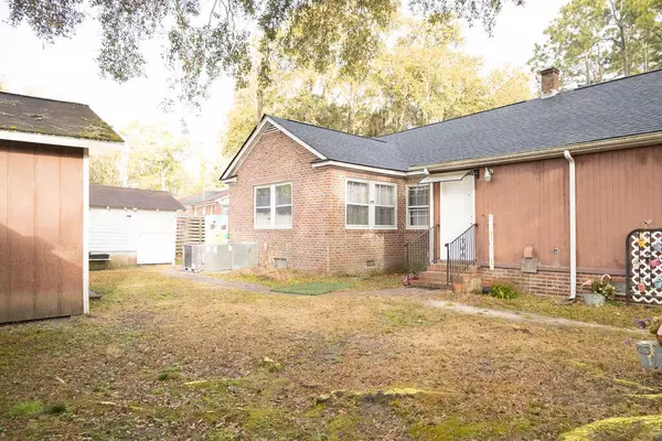 Walterboro, SC 29488,122 Haynes St