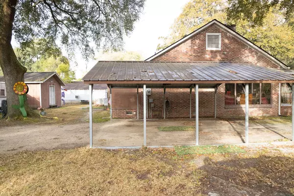 Walterboro, SC 29488,122 Haynes St