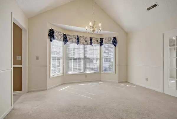 North Charleston, SC 29406,9078 Delancey Cir