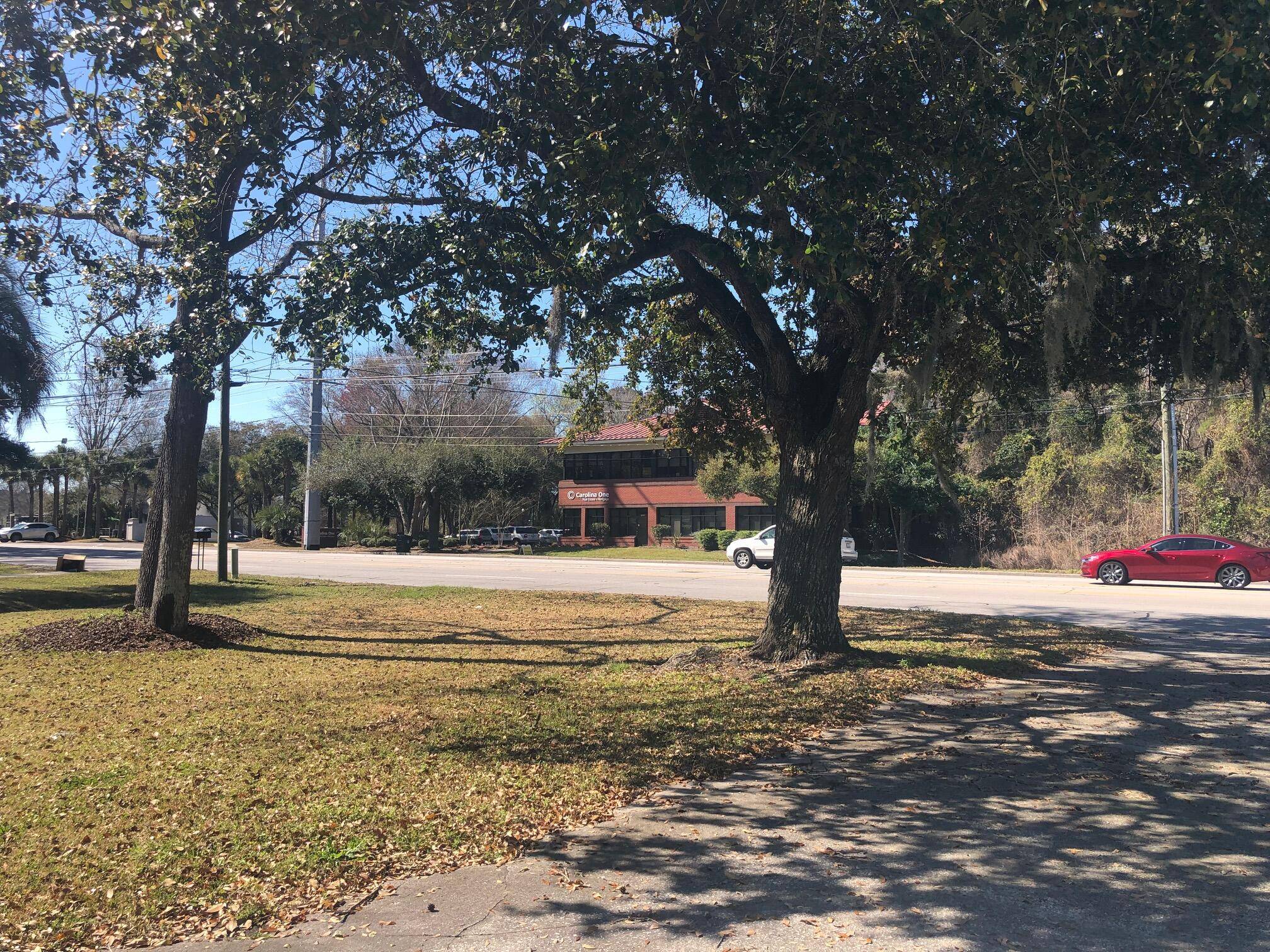 Charleston, SC 29412,1236 Folly Rd