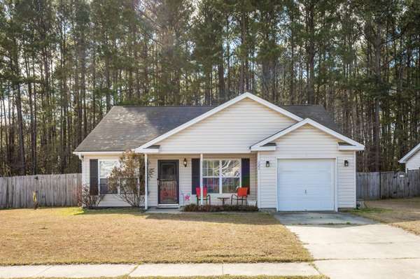 121 Pointer Dr, Goose Creek, SC 29445