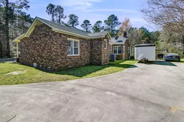 Harleyville, SC 29448,1009 1st Bend Rd