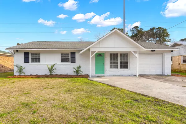 1015 Margaret Dr, Ladson, SC 29456