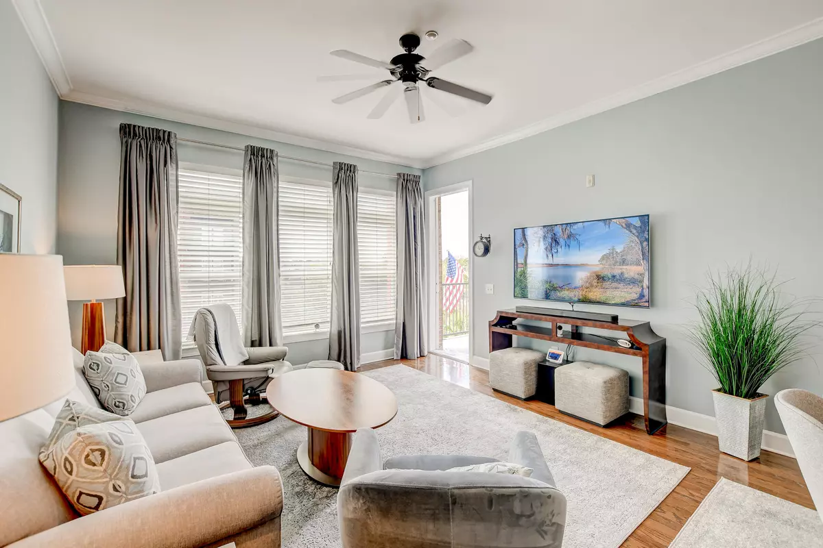 Charleston, SC 29492,145 Pier View St #302