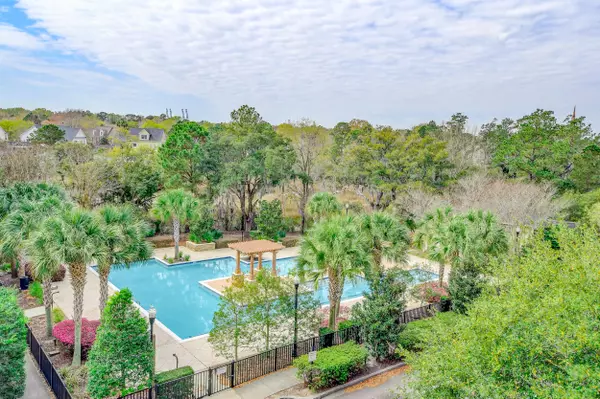 Charleston, SC 29492,145 Pier View St #302