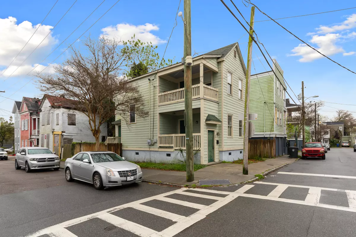 Charleston, SC 29403,10 Hanover St