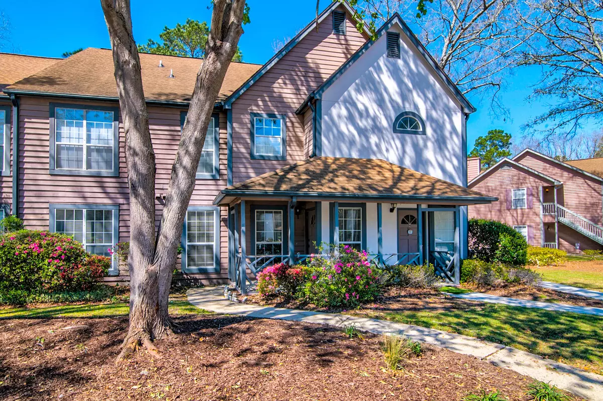 North Charleston, SC 29418,7930 Edgebrook Cir #2003c