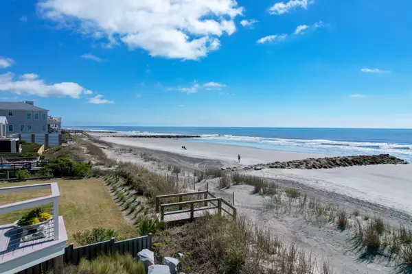 Folly Beach, SC 29439,1103 E Arctic Ave