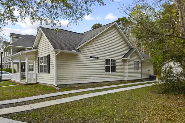 Mount Pleasant, SC 29466,1301 Laurel Park Trl