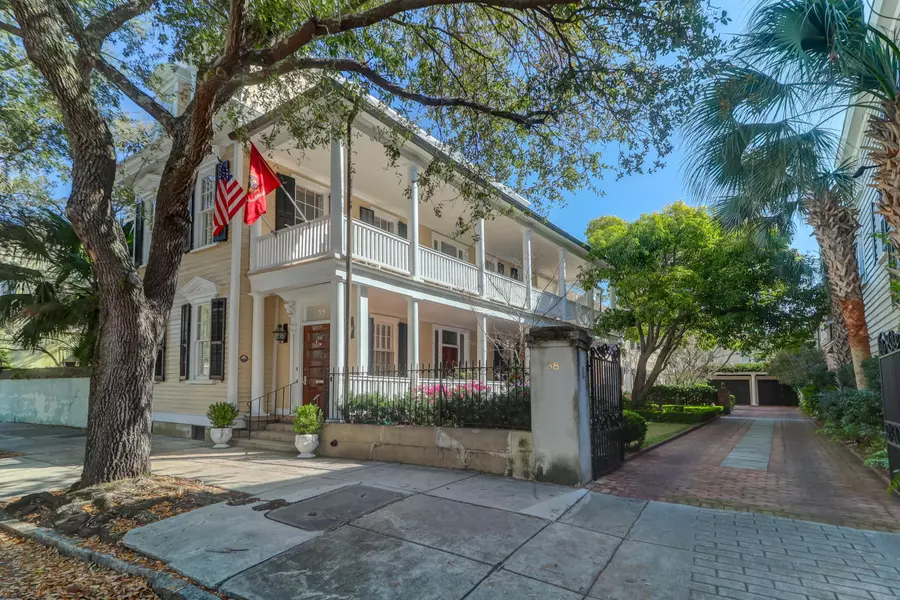 38 Meeting St, Charleston, SC 29401