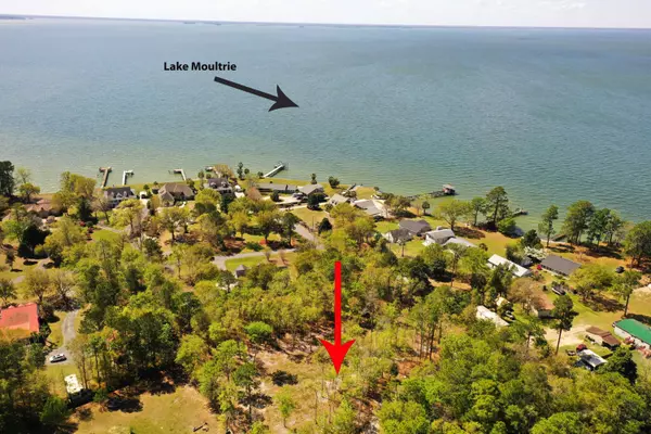 107 Indian Field Dr, Bonneau, SC 29431