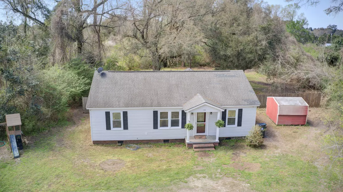 Saint Stephen, SC 29479,180 Hood St