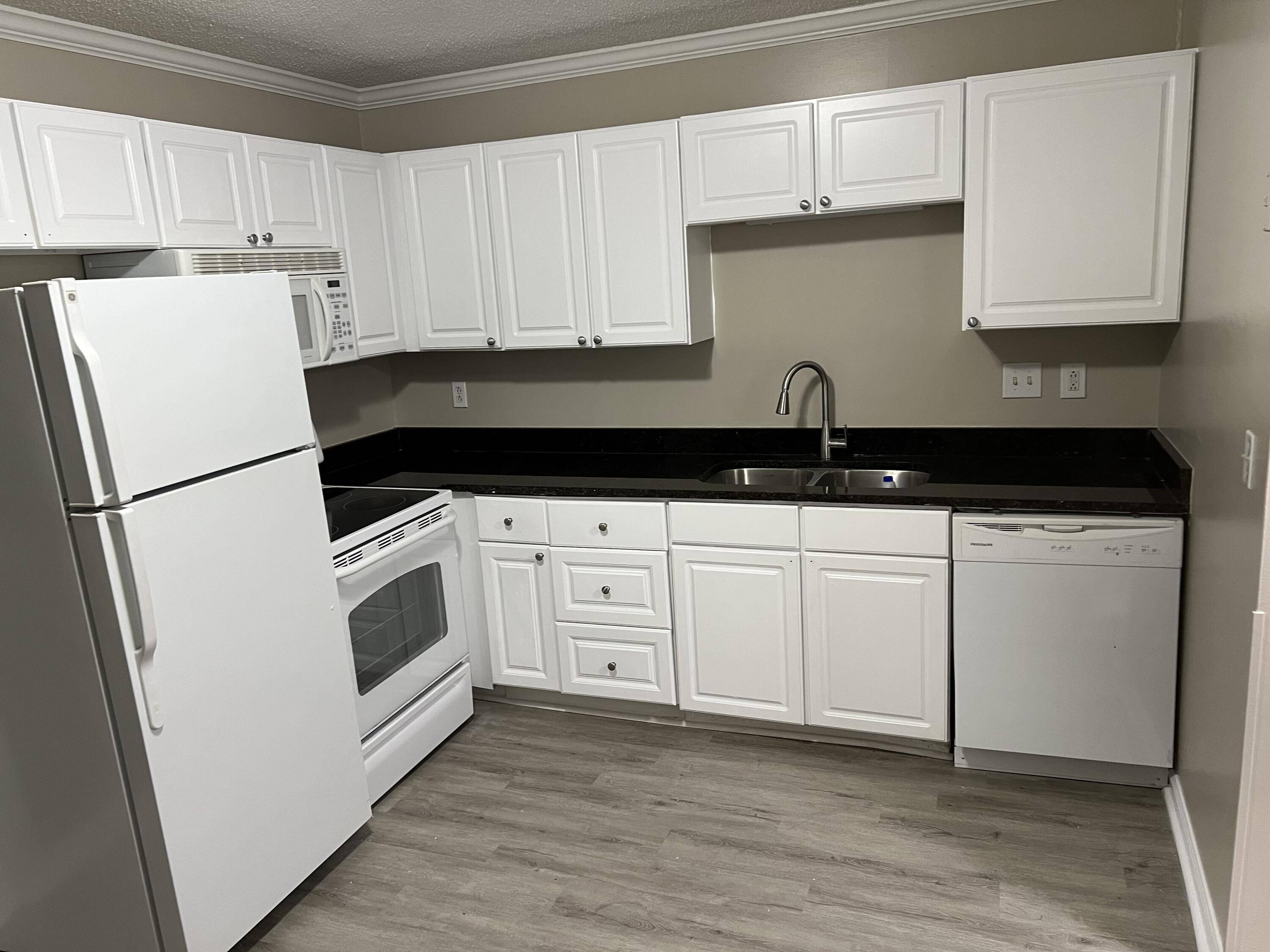 Charleston, SC 29407,1810 Mepkin Rd #1009