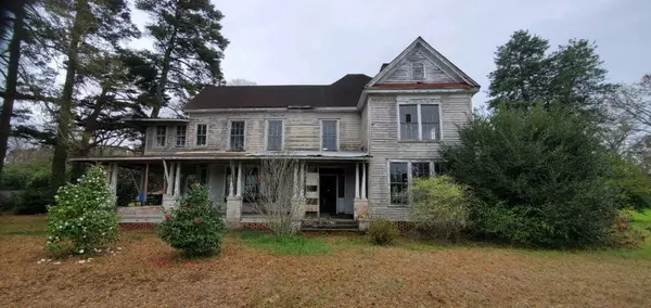 4756 Old State Rd, Holly Hill, SC 29059