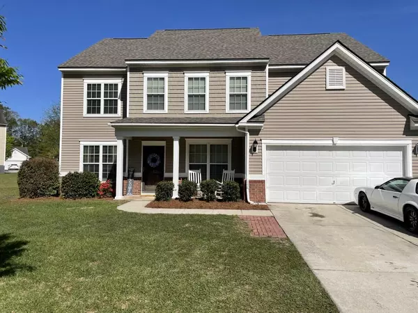 102 Southernwood Dr, Summerville, SC 29486