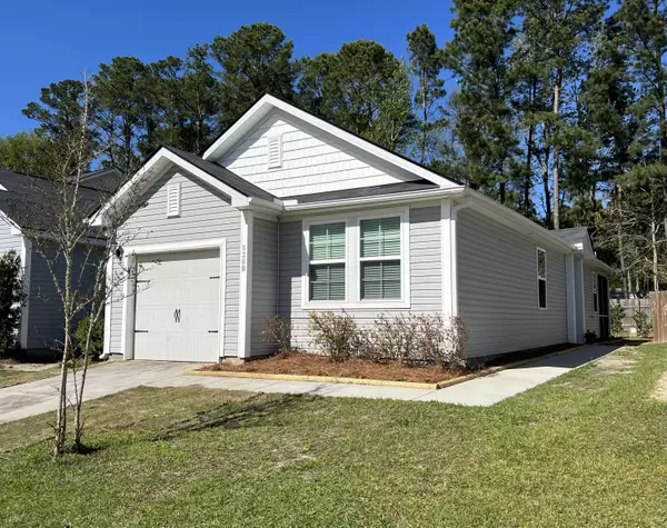 828 Winthrop St #B, Ladson, SC 29456