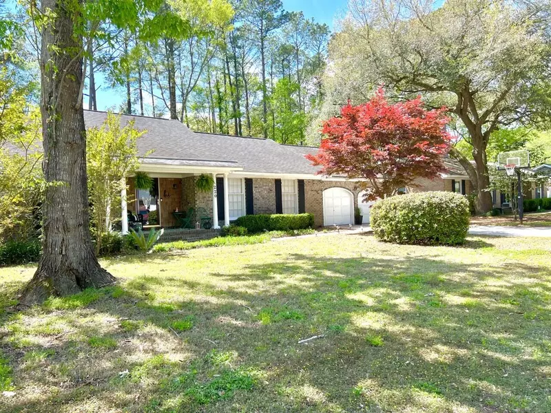 220 Brailsford Rd, Summerville, SC 29485