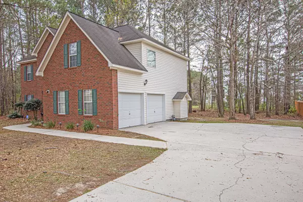 Goose Creek, SC 29445,142 Jillian Cir