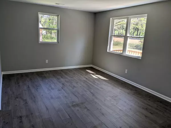 Harleyville, SC 29448,112 James Pl