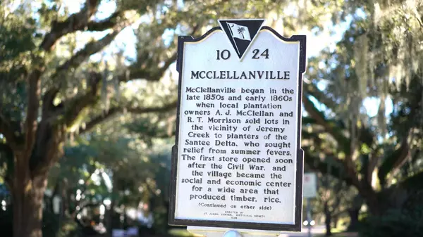 Mcclellanville, SC 29458,8701 Us-17