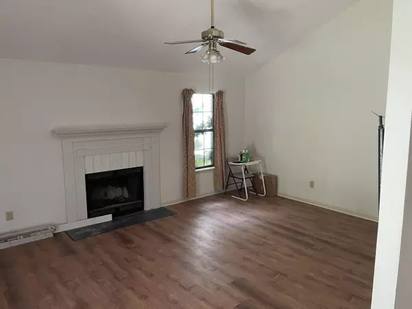 Summerville, SC 29486,1221 Jeanna St