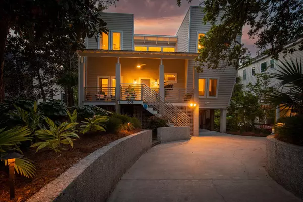 Folly Beach, SC 29439,608 W Beach Ct