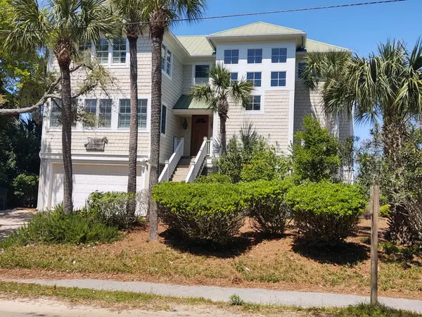 707 Jungle Shores Dr, Edisto Beach, SC 29438