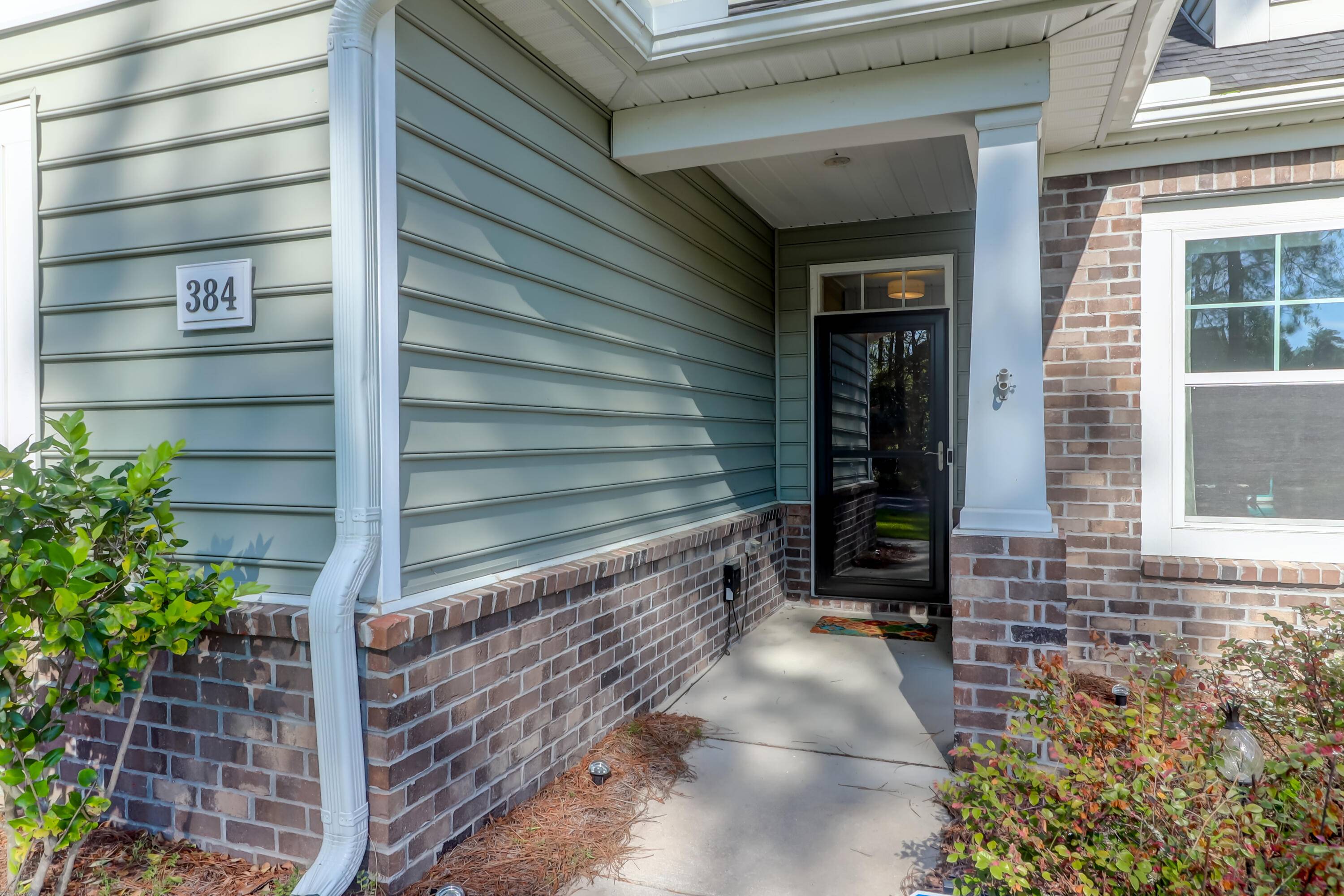 Summerville, SC 29483,384 Renau Blvd
