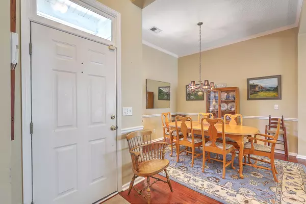 North Charleston, SC 29420,8521 Long Meadow Dr