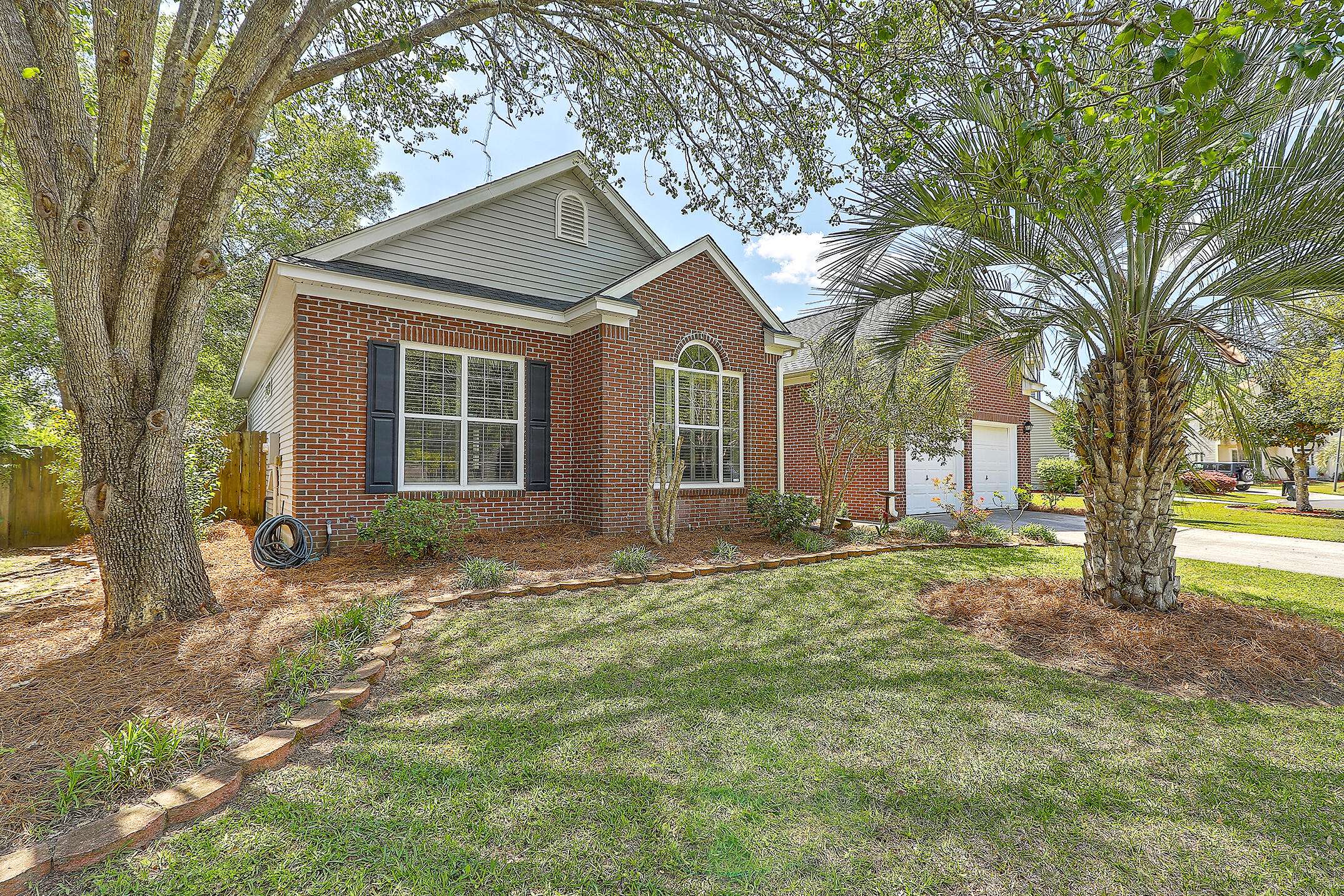8521 Long Meadow Dr, North Charleston, SC 29420