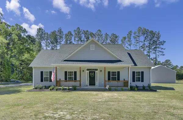 1097 Black Tom Rd, Moncks Corner, SC 29461