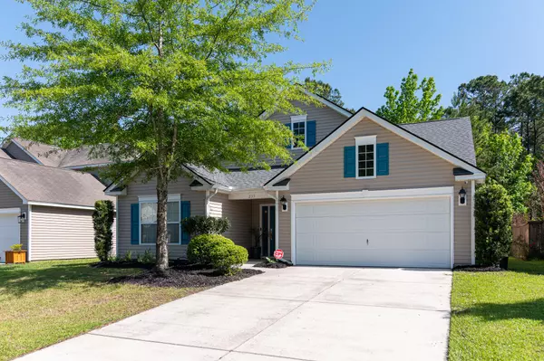 233 Sparkleberry Ln, Ladson, SC 29456