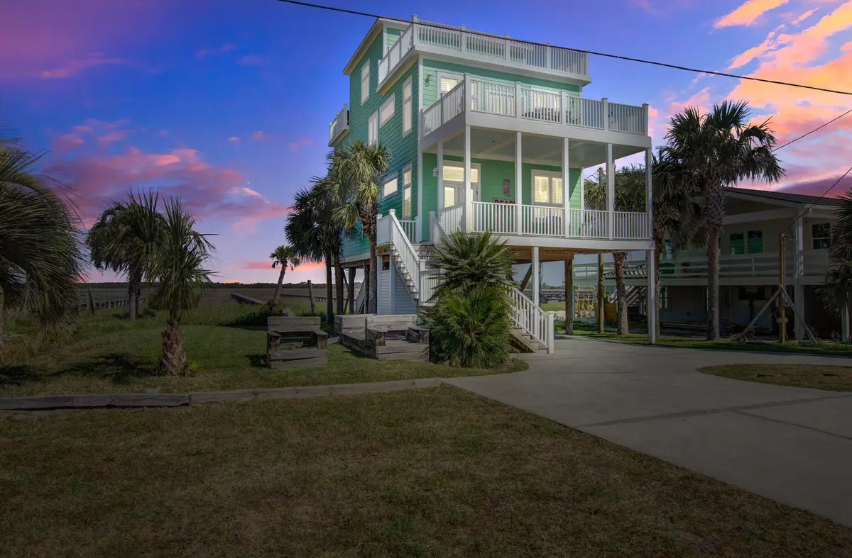 Folly Beach, SC 29439,1572 E Ashley Ave