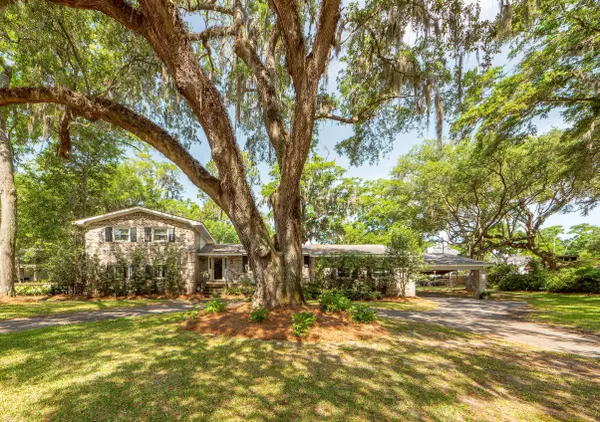 517 Pelzer Dr, Mount Pleasant, SC 29464
