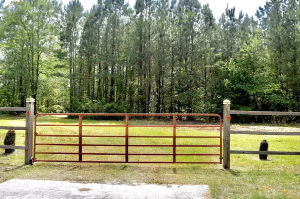 Cottageville, SC 29435,6565 Rehoboth Rd