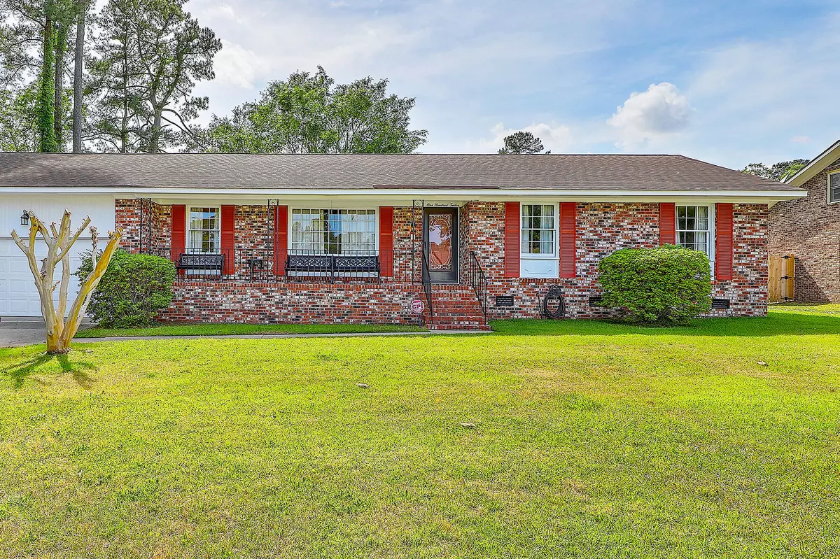 Summerville, SC 29485,112 Swan Dr