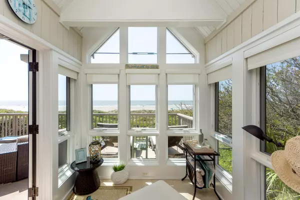 Kiawah Island, SC 29455,3553 Shipwatch Rd