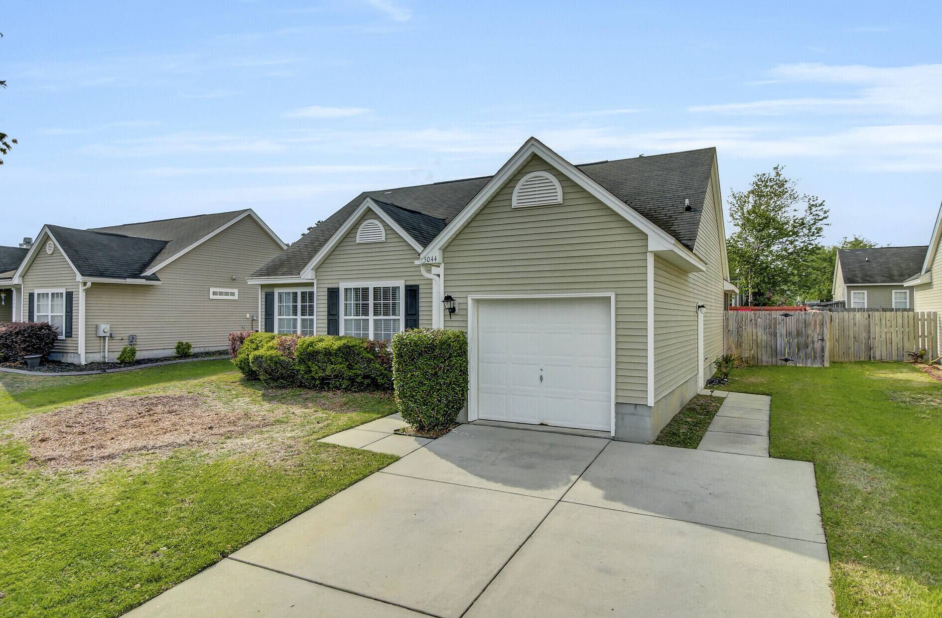 Summerville, SC 29485,5044 Carrington Ct