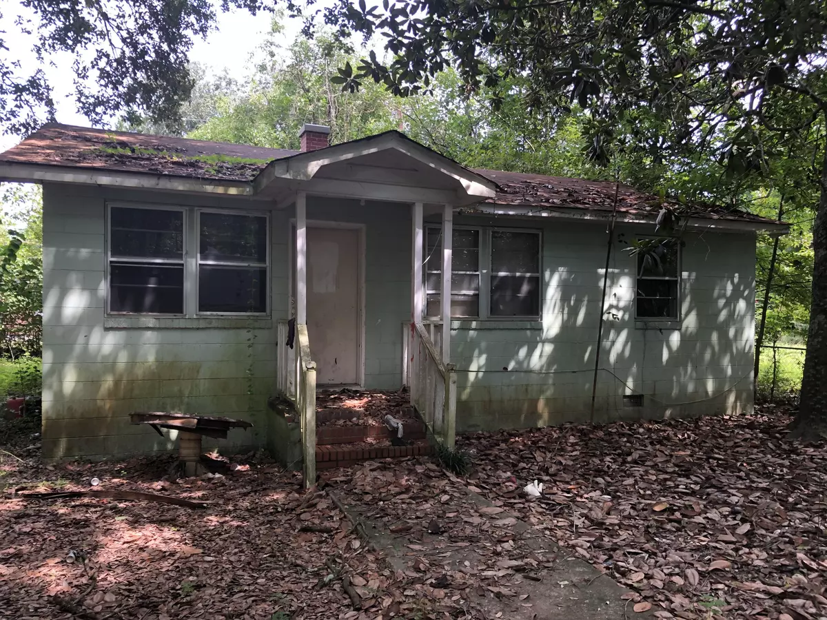 Walterboro, SC 29488,106 Lambright St