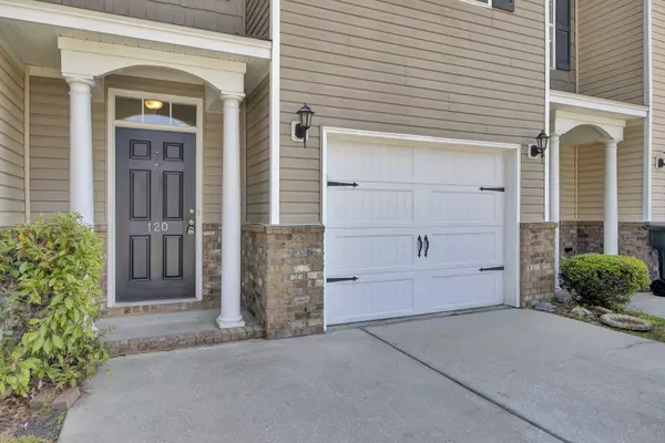 Summerville, SC 29486,120 Lamplighter Ln