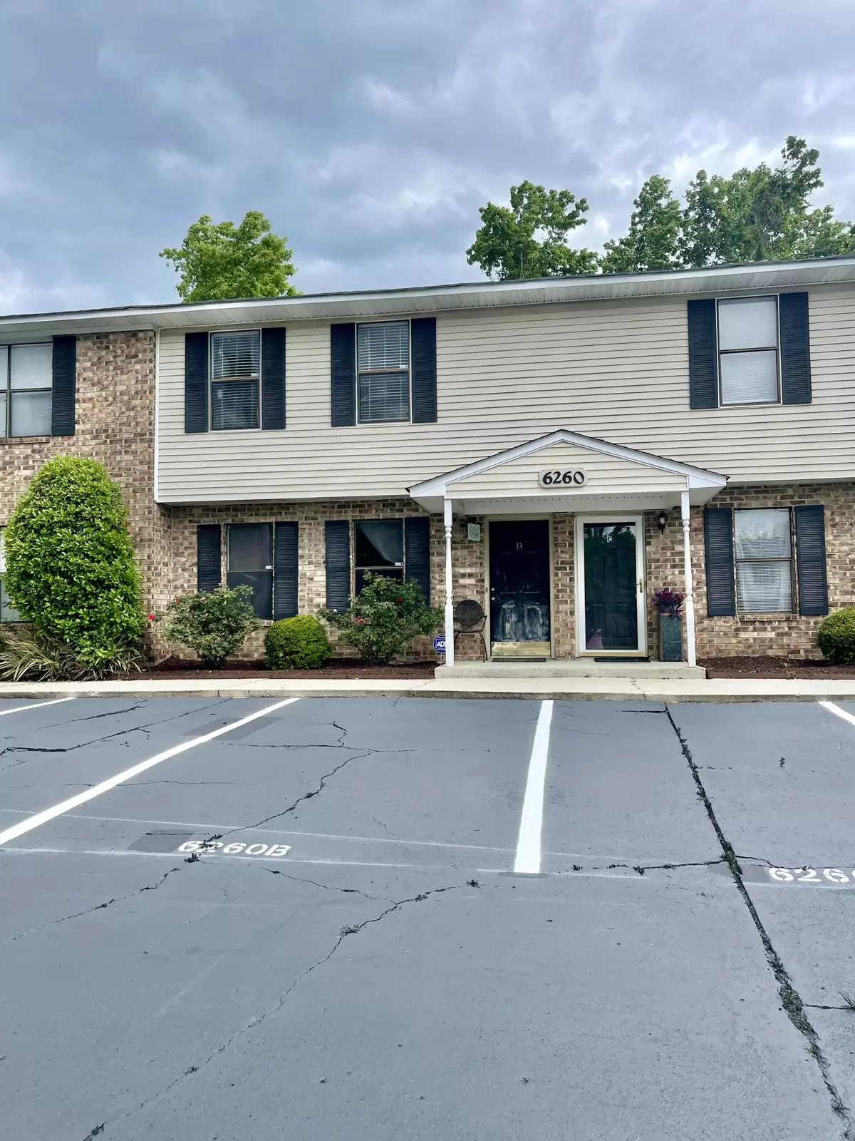 North Charleston, SC 29406,6260 Brandt #B