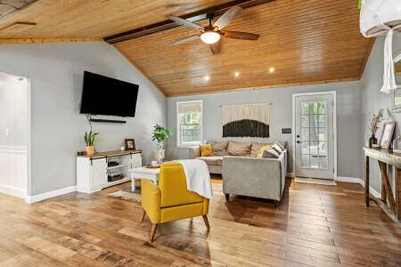 North Charleston, SC 29406,8149 Long Shadow Ln